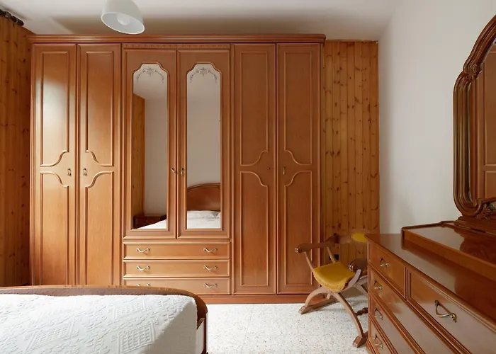 The Bamboo House Hotel *